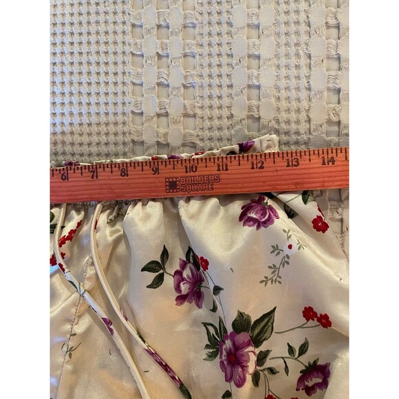 Secret Treasures Pajama Pants Size Medium Cream w/floral Silky Feel Comfortable - Picture 8 of 10